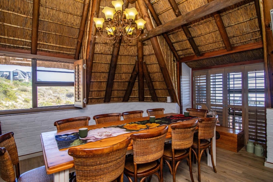 5 Bedroom Property for Sale in Stilbaai Wes Western Cape